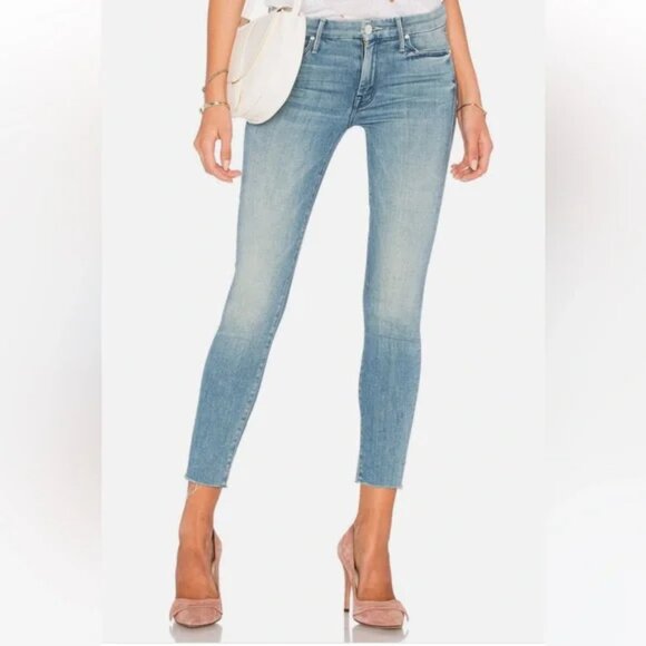 Mother Looker Ankle Jeans in When Sparks Fly, Size 26 - Picture 2 of 7